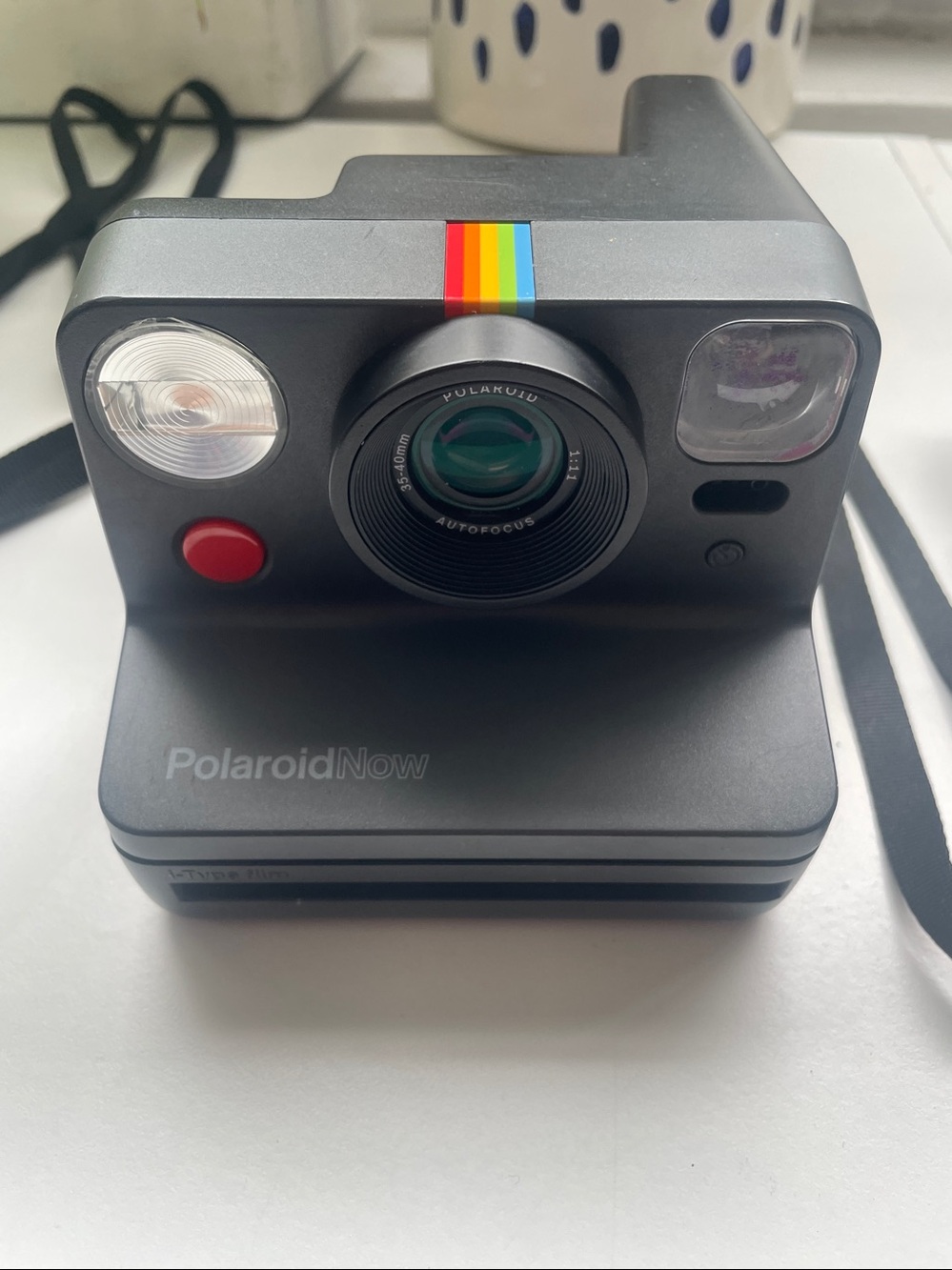 Tested Polaroid Now i-Type Instant Camera Black – Set w/ Strap & Charging Cable